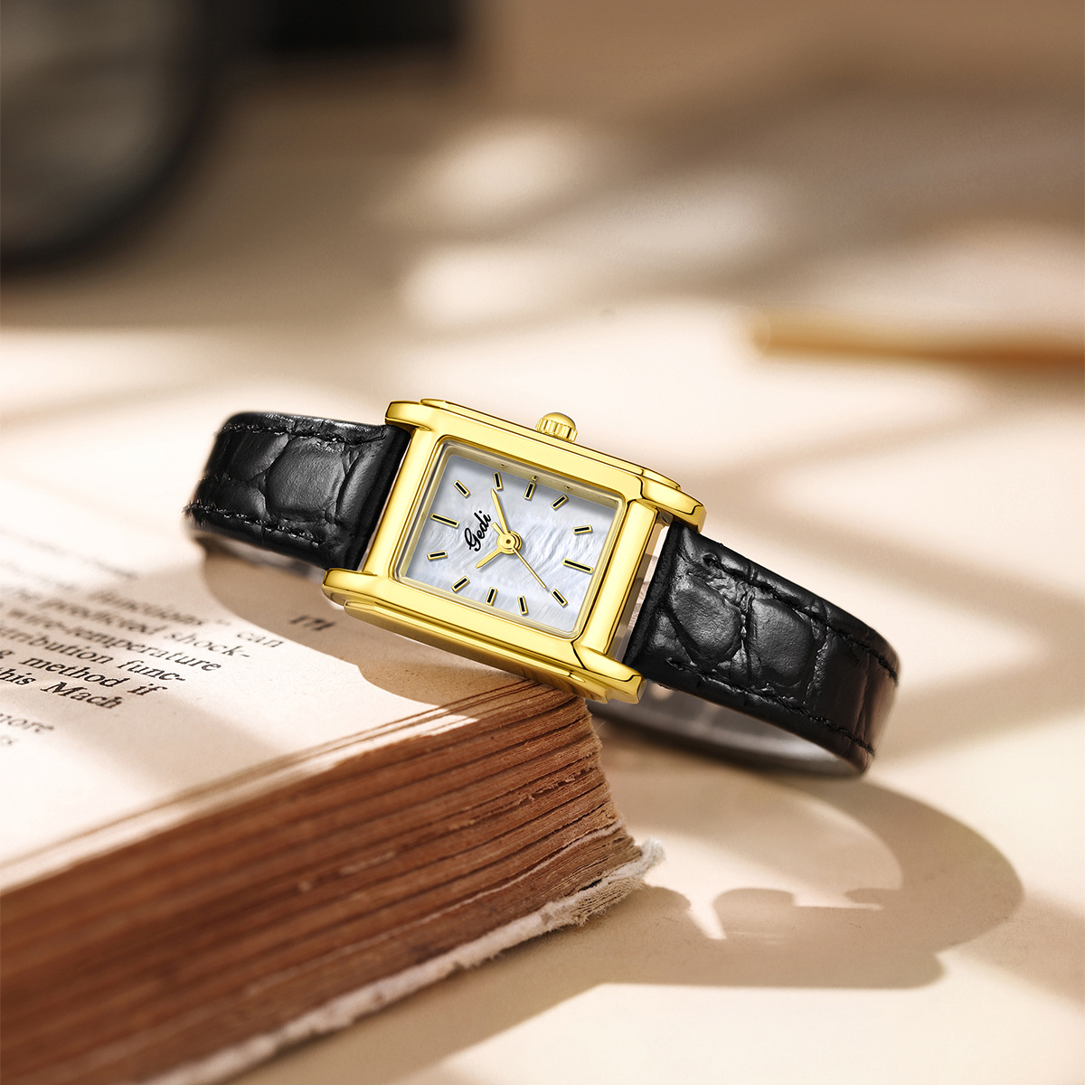 Light Luxury High-end Women's  - Luxury Watch With Leather Strap review and price