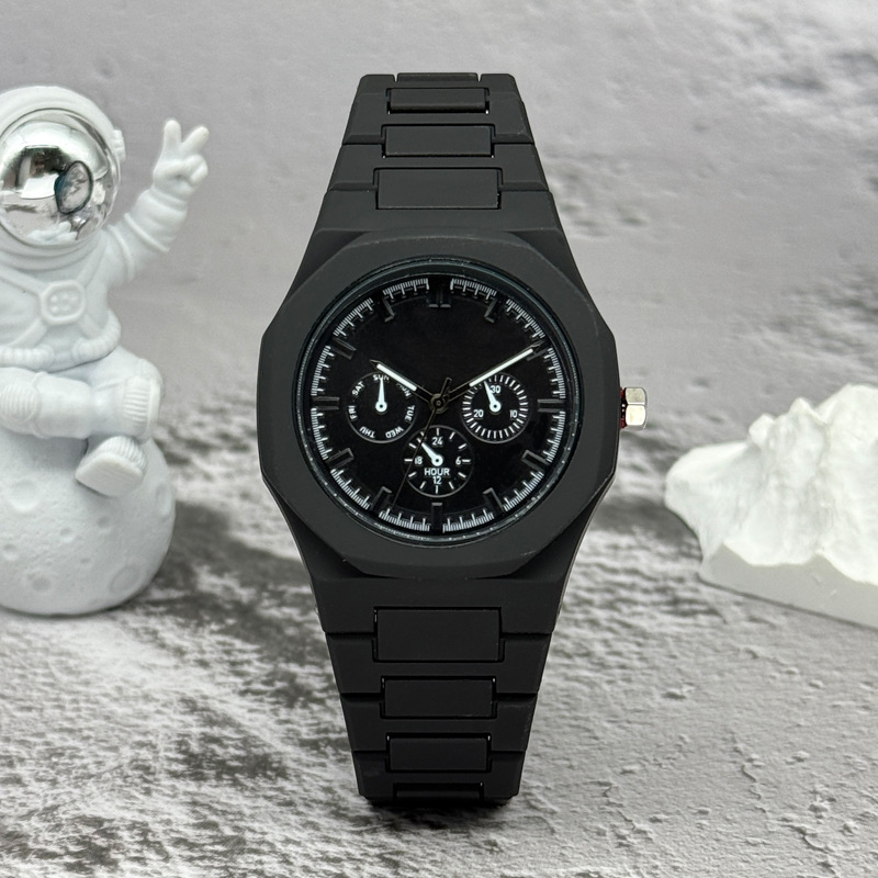 Famous Brand Fake Three-Eyed D - Luxury Watch Mockup review and price